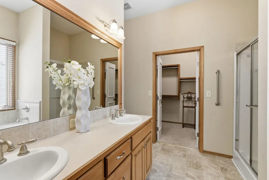 8701 W Northridge Court Wichita KS 67205