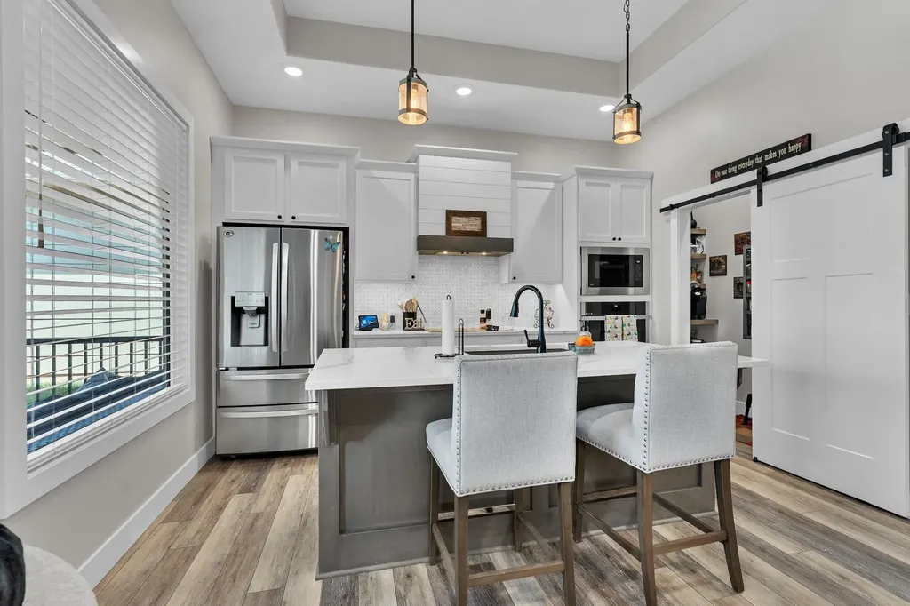 744 N Thornton Court Wichita KS 67235