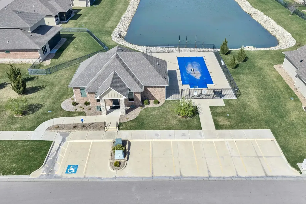 744 N Thornton Court Wichita KS 67235