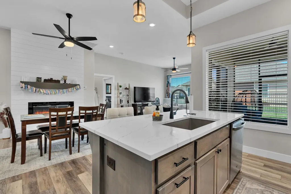744 N Thornton Court Wichita KS 67235