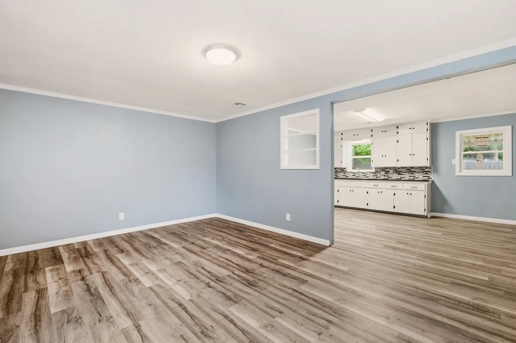 818 W 51st Street S Wichita KS 67217