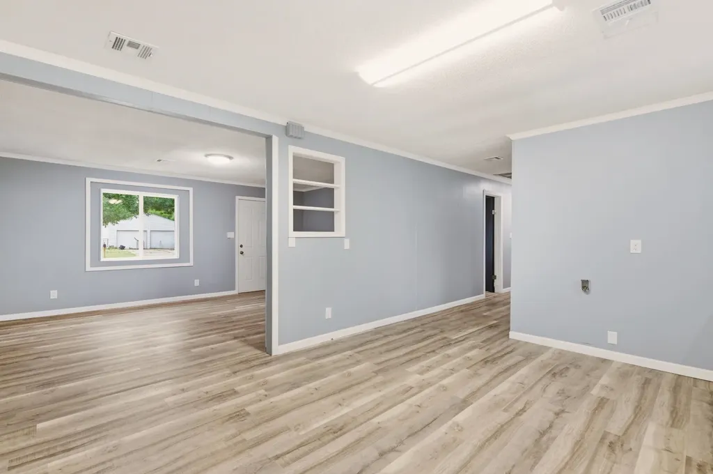818 W 51st Street S Wichita KS 67217