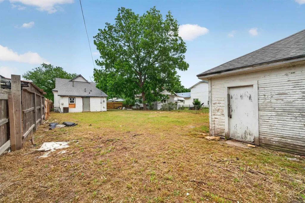 1621 S Waco Wichita KS 67213