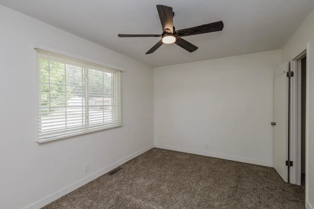515 E Maywood Wichita KS 67216