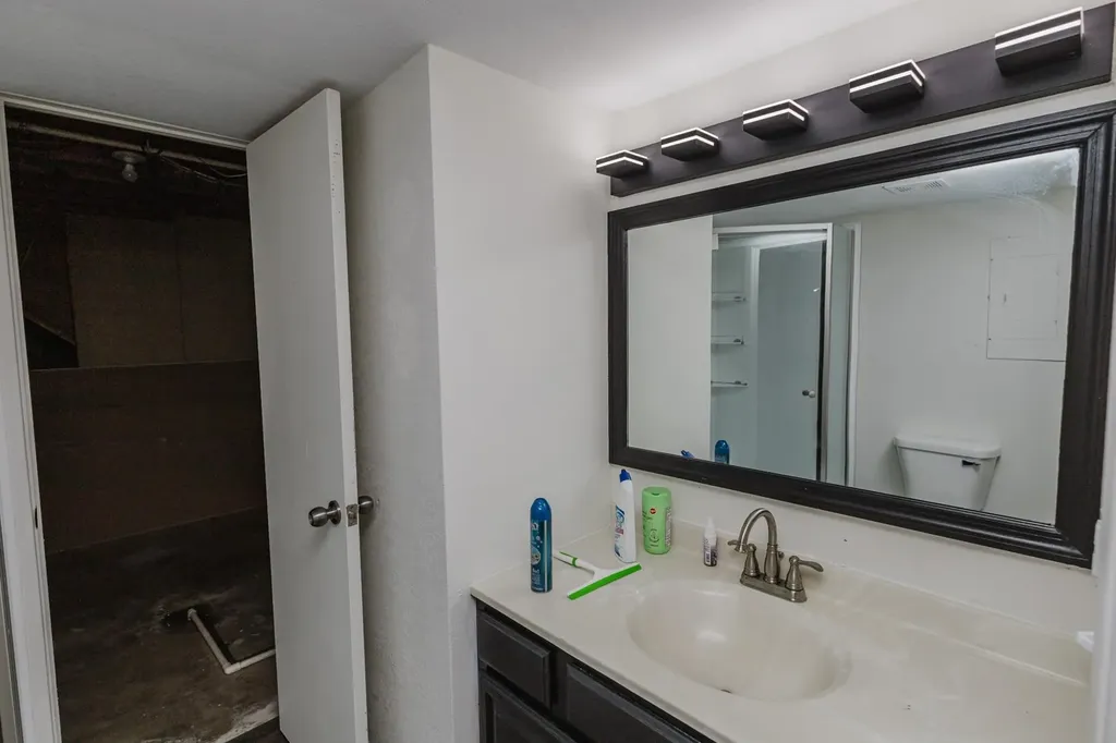 515 E Maywood Wichita KS 67216