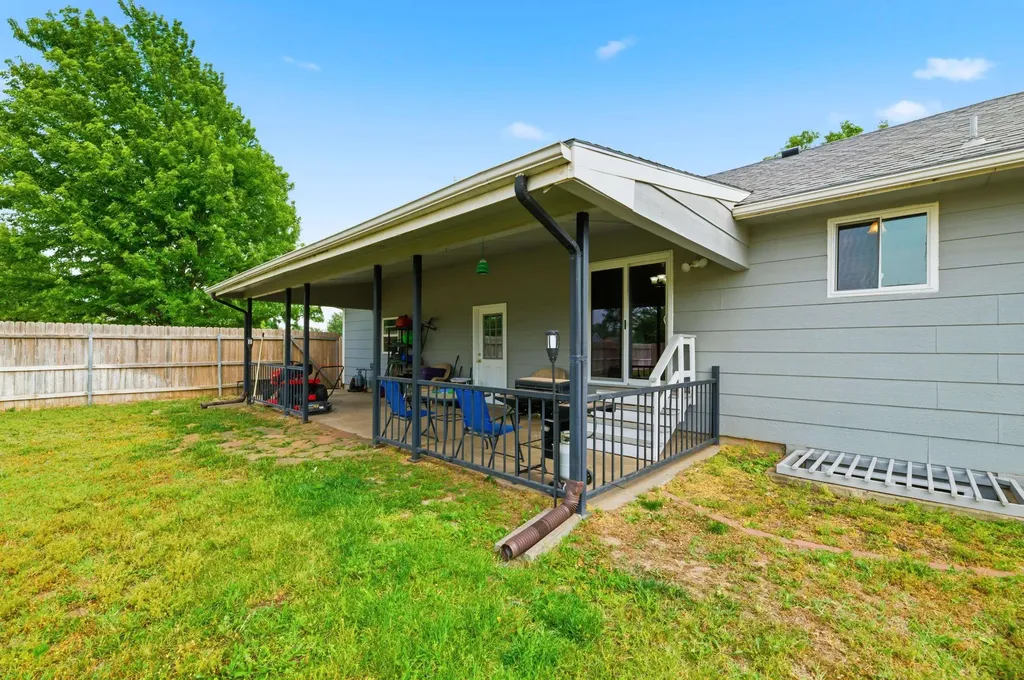 275 S Marlen Drive Haysville KS 67060