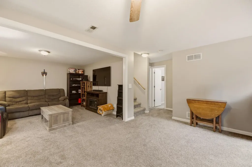 275 S Marlen Drive Haysville KS 67060