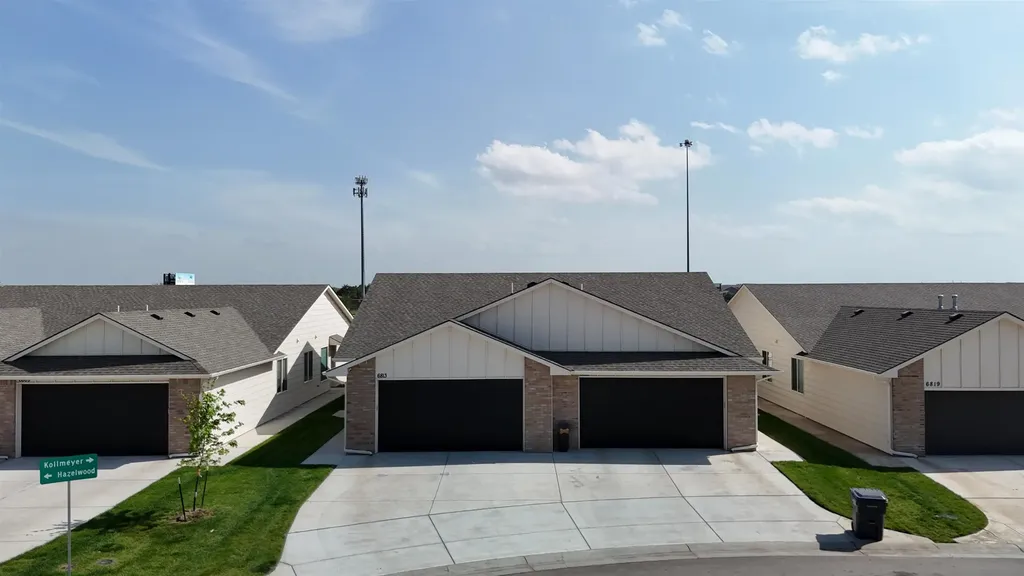 6815 W Kollmeyer Street Wichita KS 67205