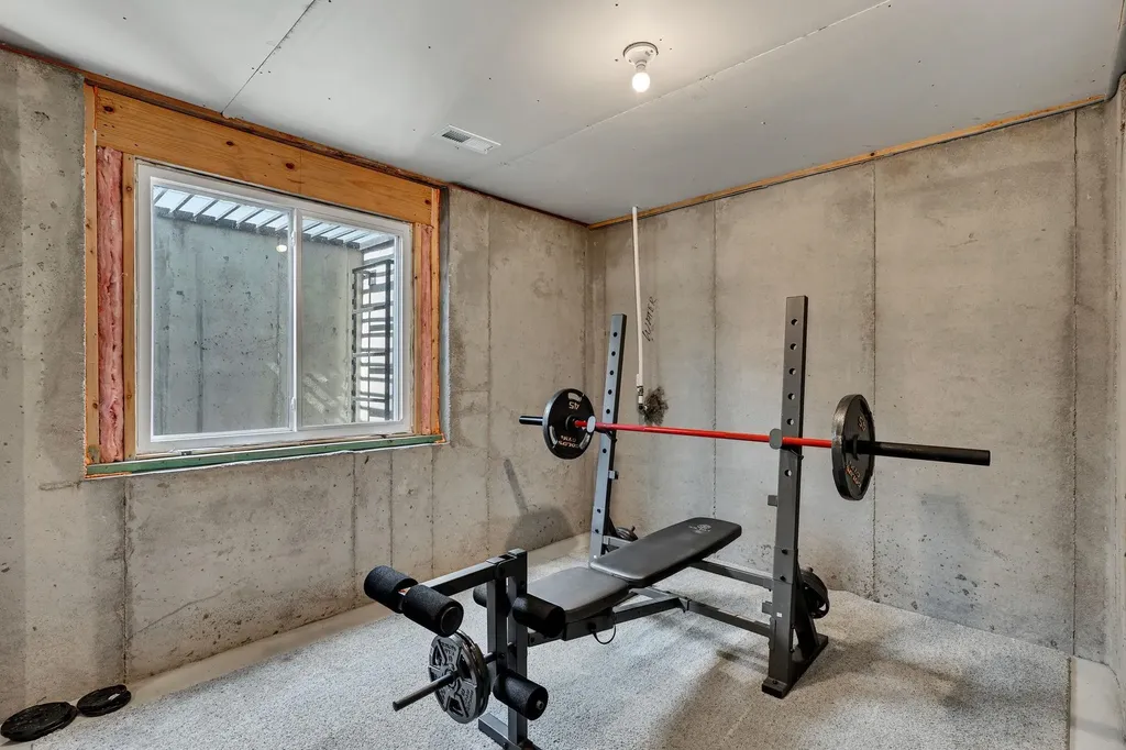 291 W Dusk Drive Rose Hill KS 67133