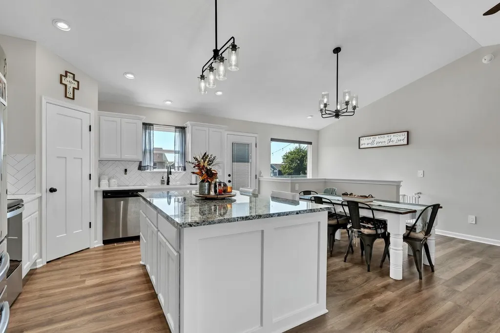 291 W Dusk Drive Rose Hill KS 67133
