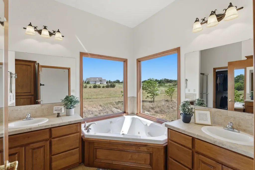 4900 S 247th Street W Goddard KS 67052
