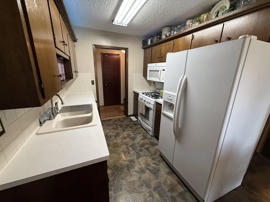 10313 W Esthner Avenue Wichita KS 67209
