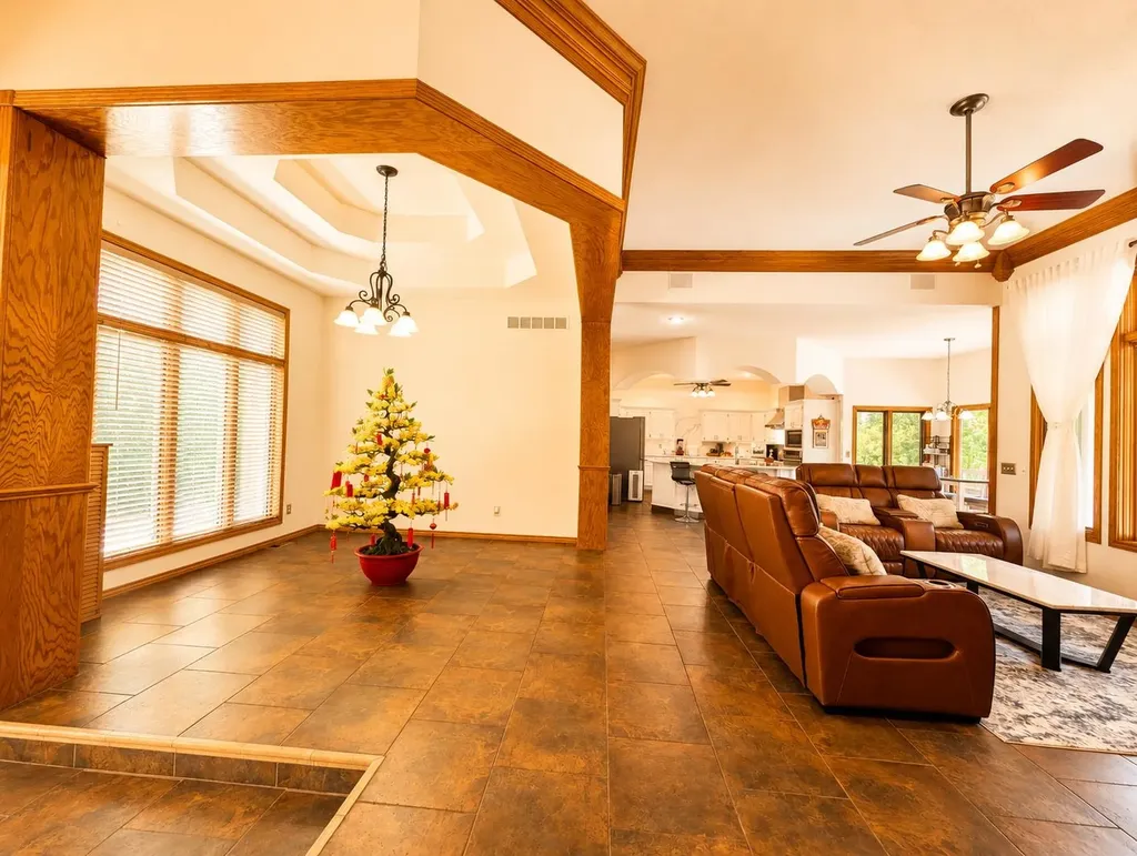 8253 E Oxford Court Wichita KS 67226