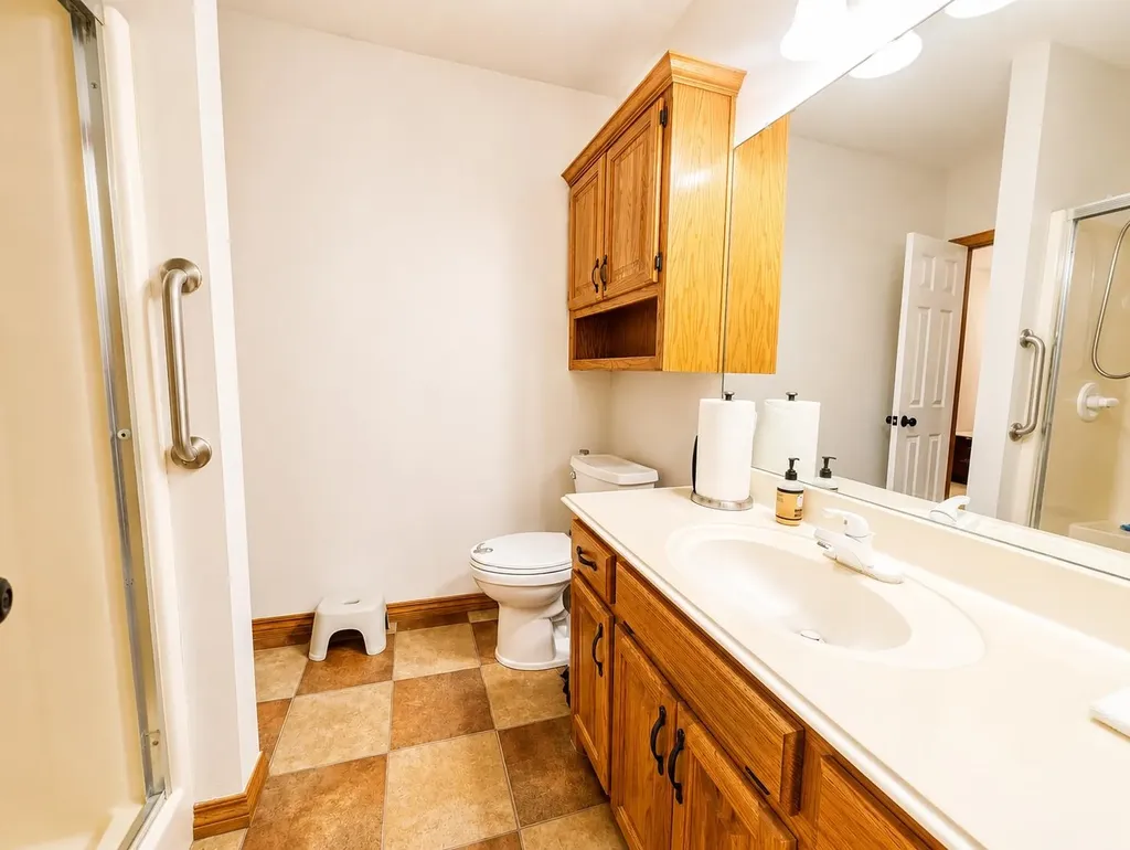 8253 E Oxford Court Wichita KS 67226