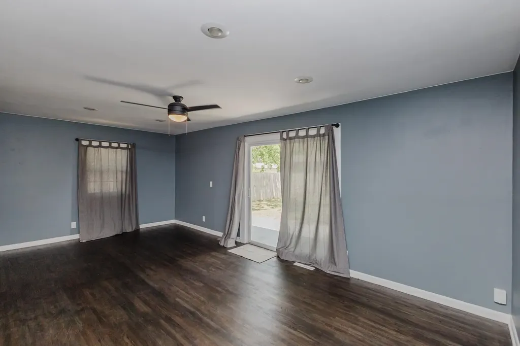1022 S Wicker Wichita KS 67207