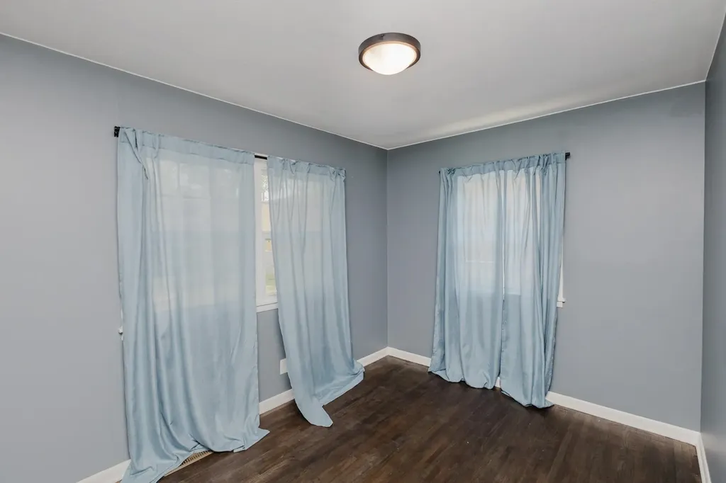 1022 S Wicker Wichita KS 67207