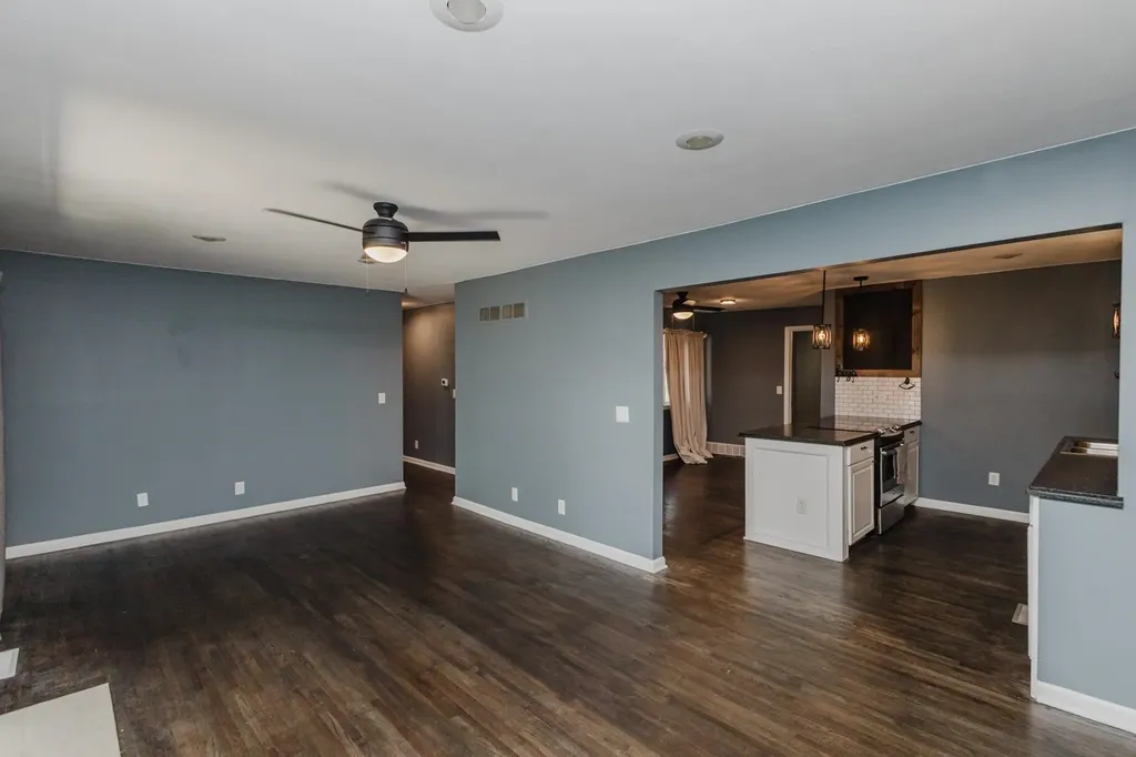 1022 S Wicker Wichita KS 67207