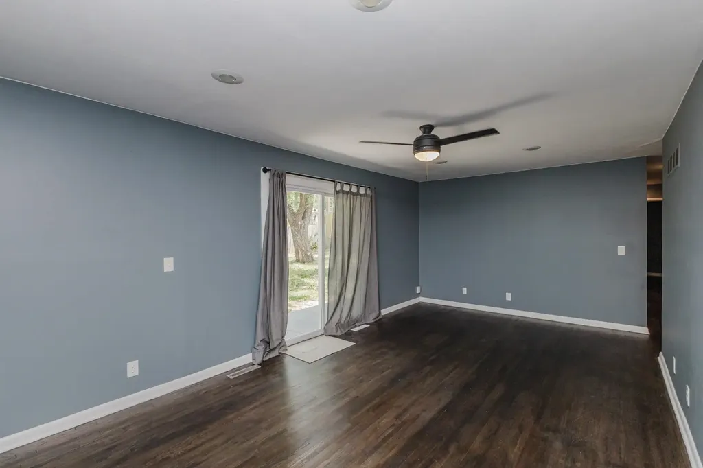 1022 S Wicker Wichita KS 67207