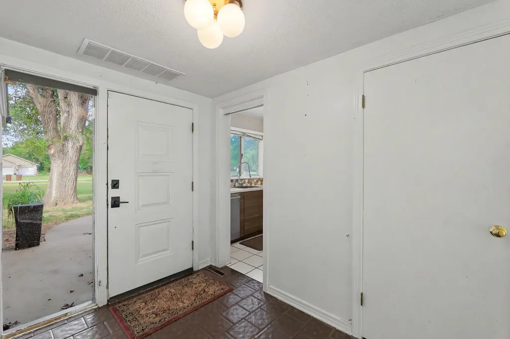 410 S Wetmore Drive Wichita KS 67209