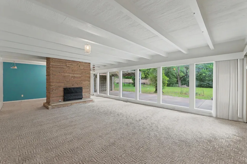 410 S Wetmore Drive Wichita KS 67209