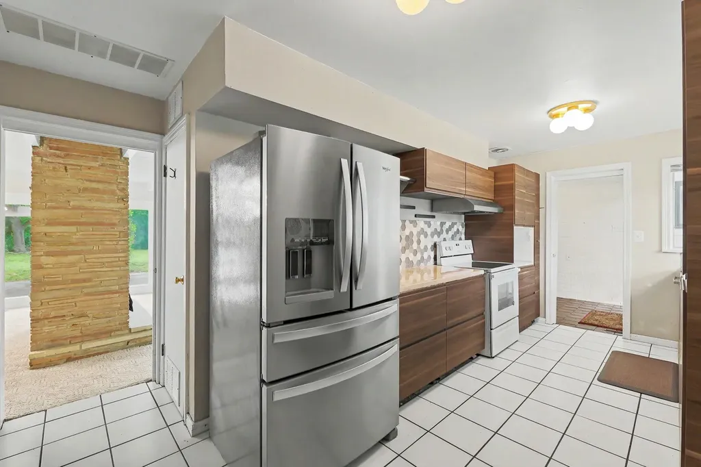 410 S Wetmore Drive Wichita KS 67209