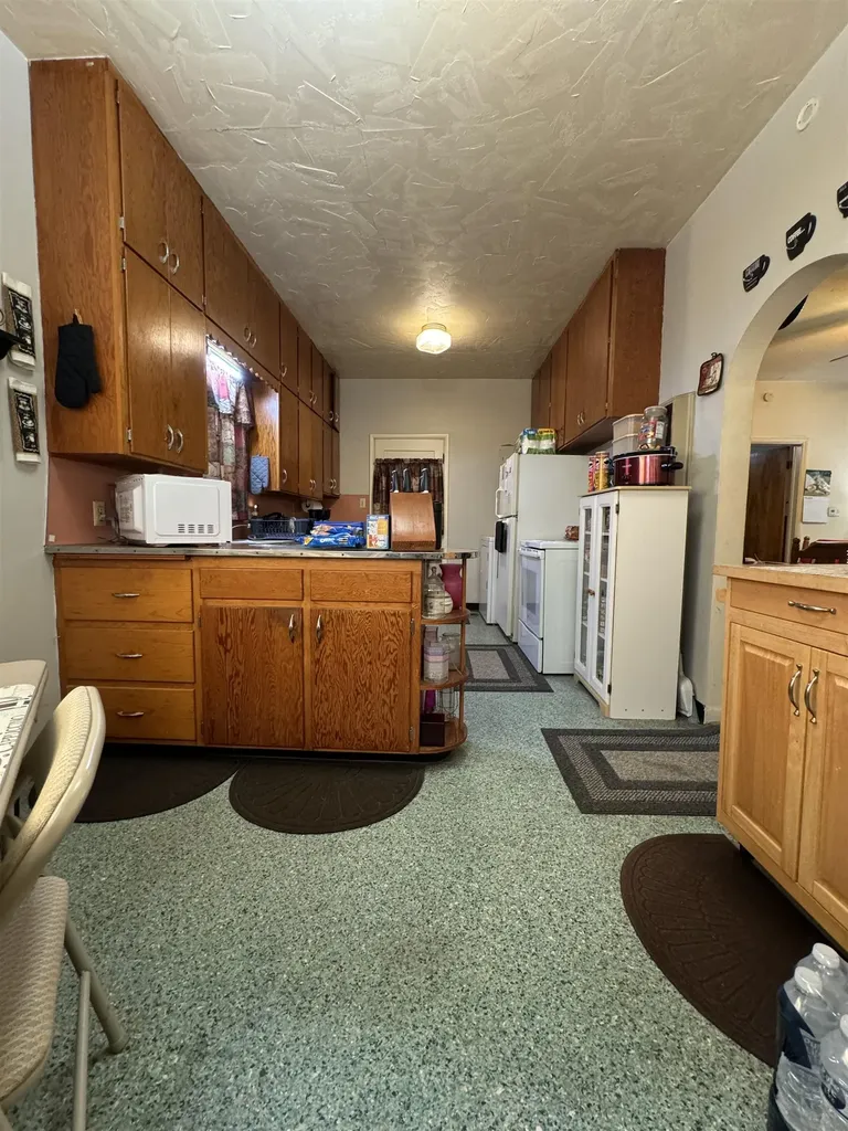 615 N 2nd Arkansas City KS 67005