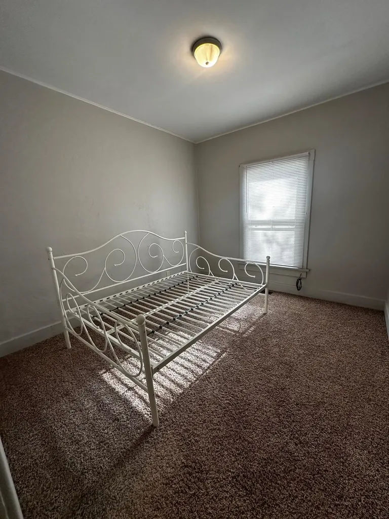 308 E 5th Avenue Arkansas City KS 67005