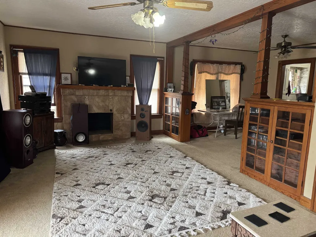 308 E 5th Avenue Arkansas City KS 67005