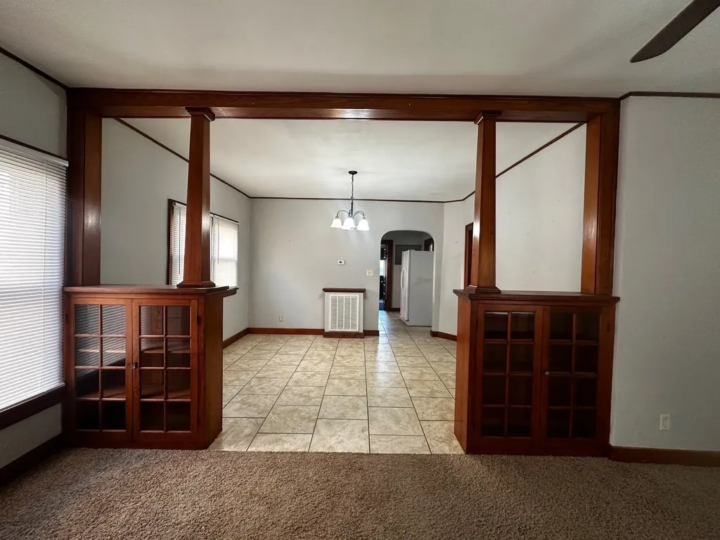 308 E 5th Avenue Arkansas City KS 67005