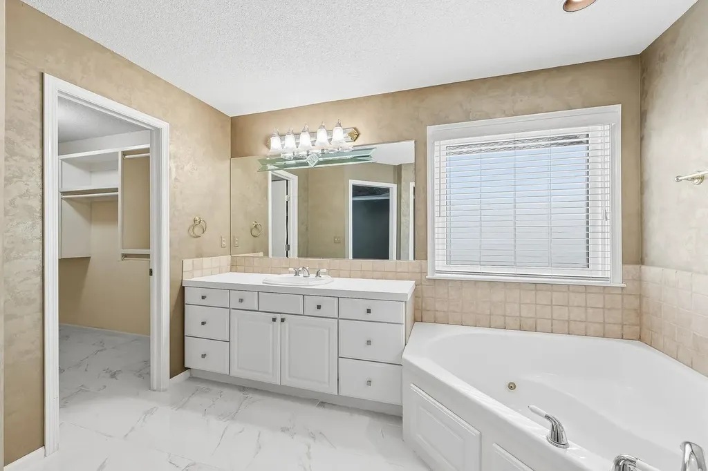 7806 E Champions Circle Wichita KS 67226