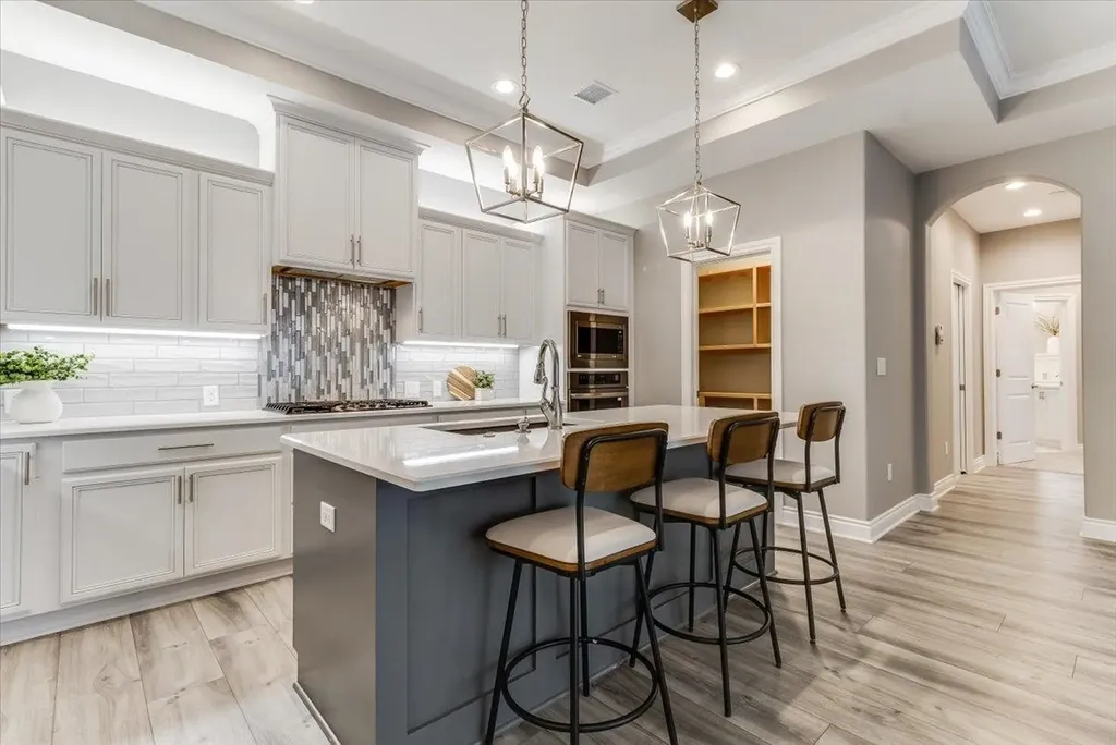 4936 N Prestwick Avenue Bel Aire KS 67226