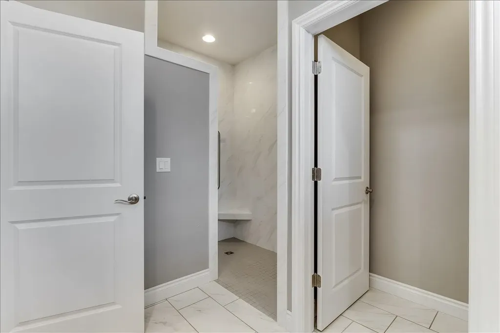4936 N Prestwick Avenue Bel Aire KS 67226