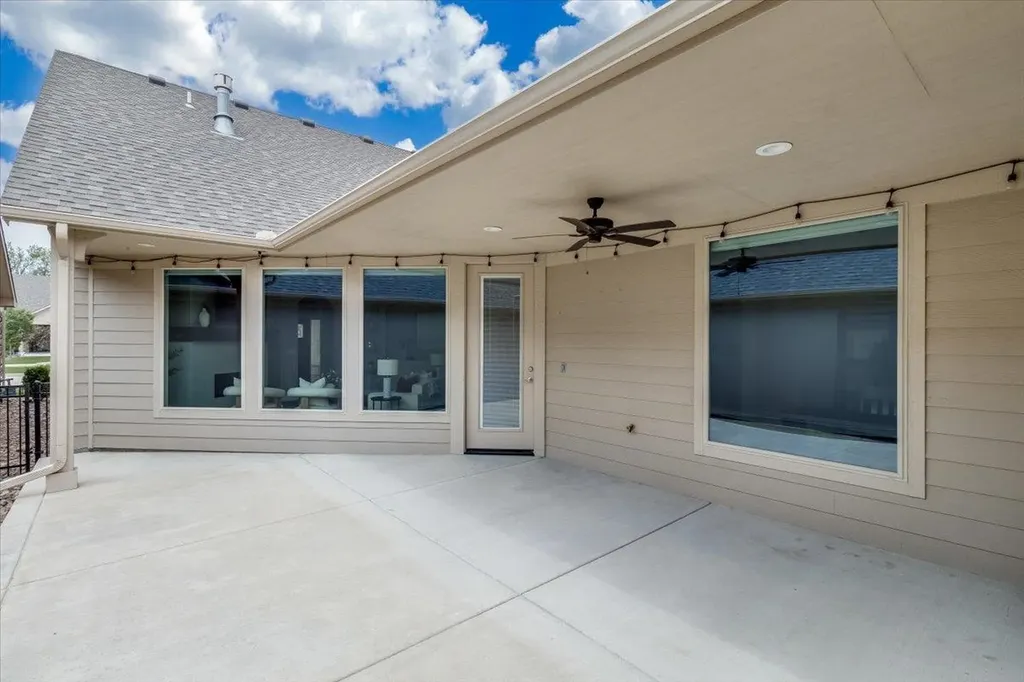 4936 N Prestwick Avenue Bel Aire KS 67226
