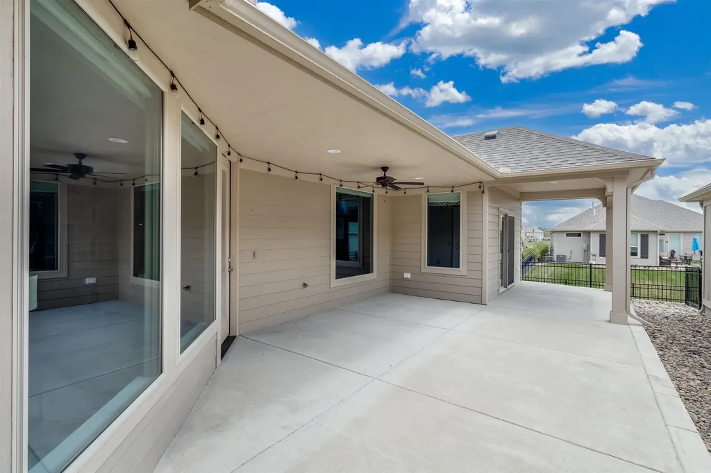 4936 N Prestwick Avenue Bel Aire KS 67226