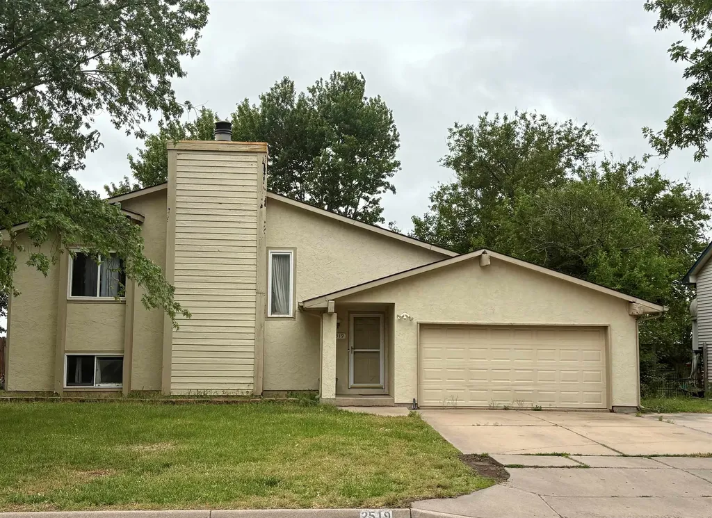 Wichita KS, 2519 S Lori Street