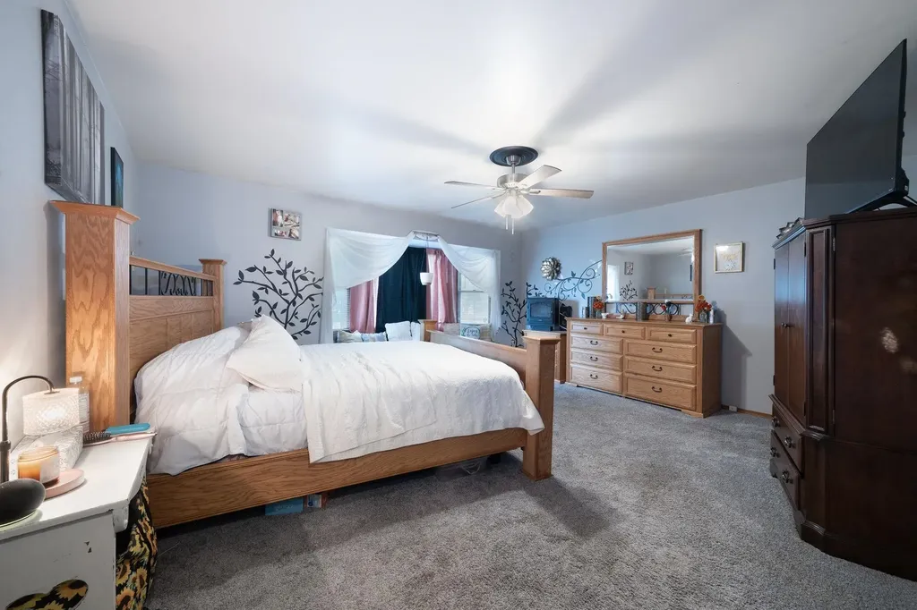 927 E 43rd Avenue Wichita KS 67216