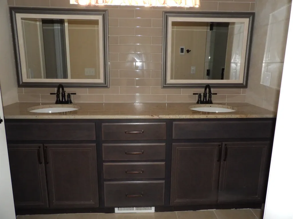 105 E Burlington Drive Mulvane KS 67110