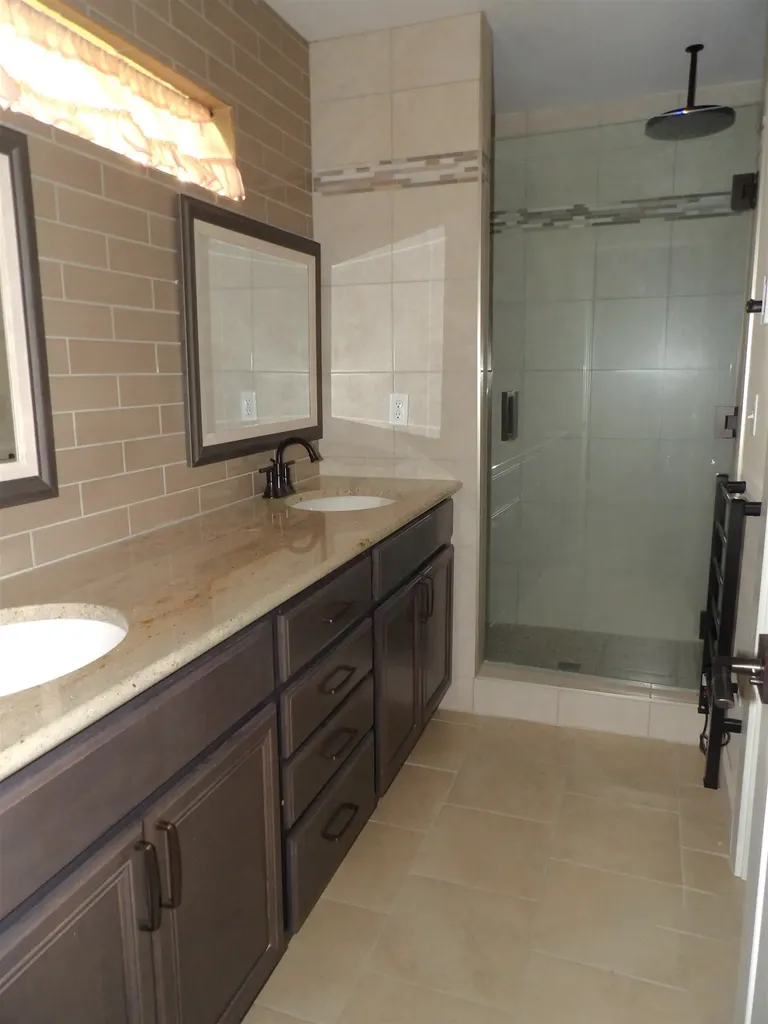 105 E Burlington Drive Mulvane KS 67110