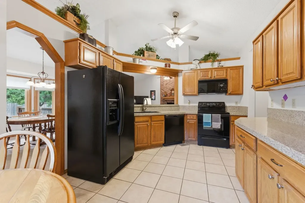 532 N Judith Wichita KS 67212