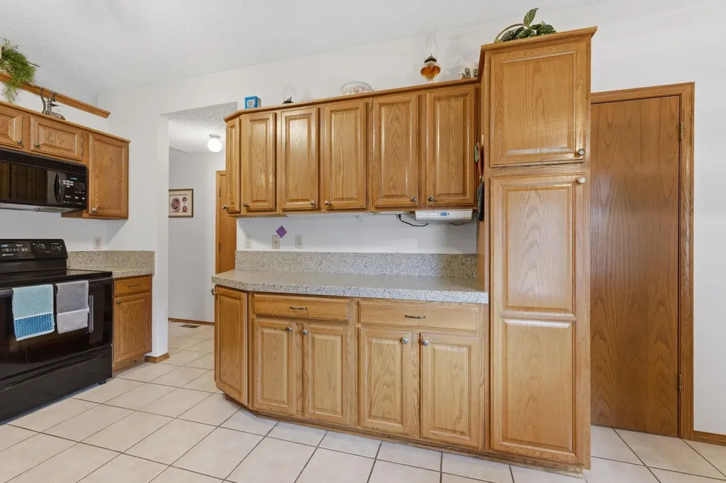 532 N Judith Wichita KS 67212