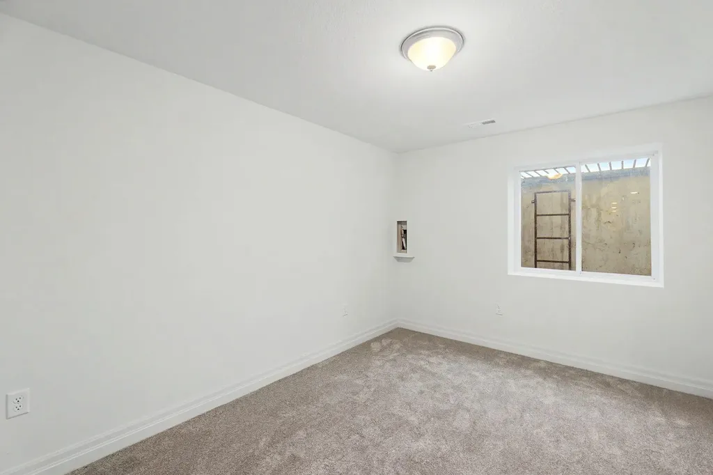 946 N Main Goddard KS 67052