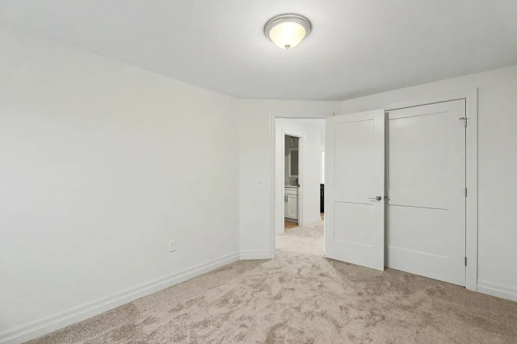 946 N Main Goddard KS 67052