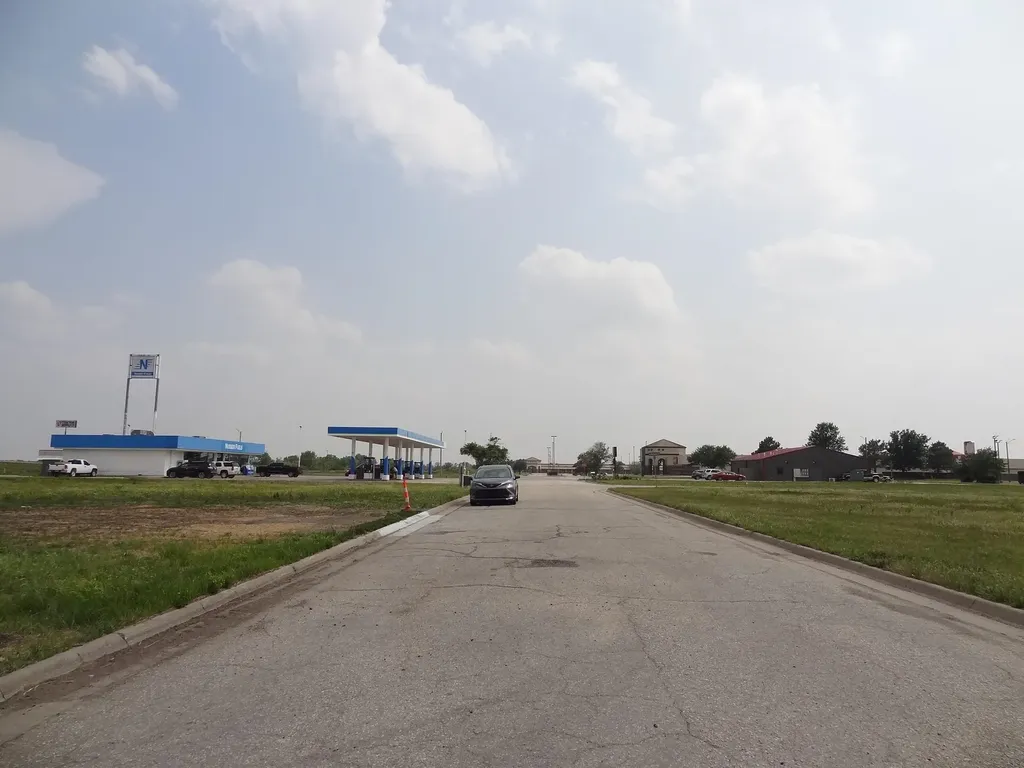 00000 SE 36th Newton KS 67114