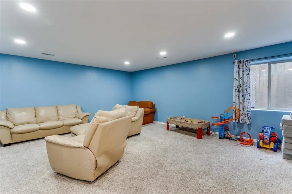 355 E Karla Avenue Haysville KS 67060