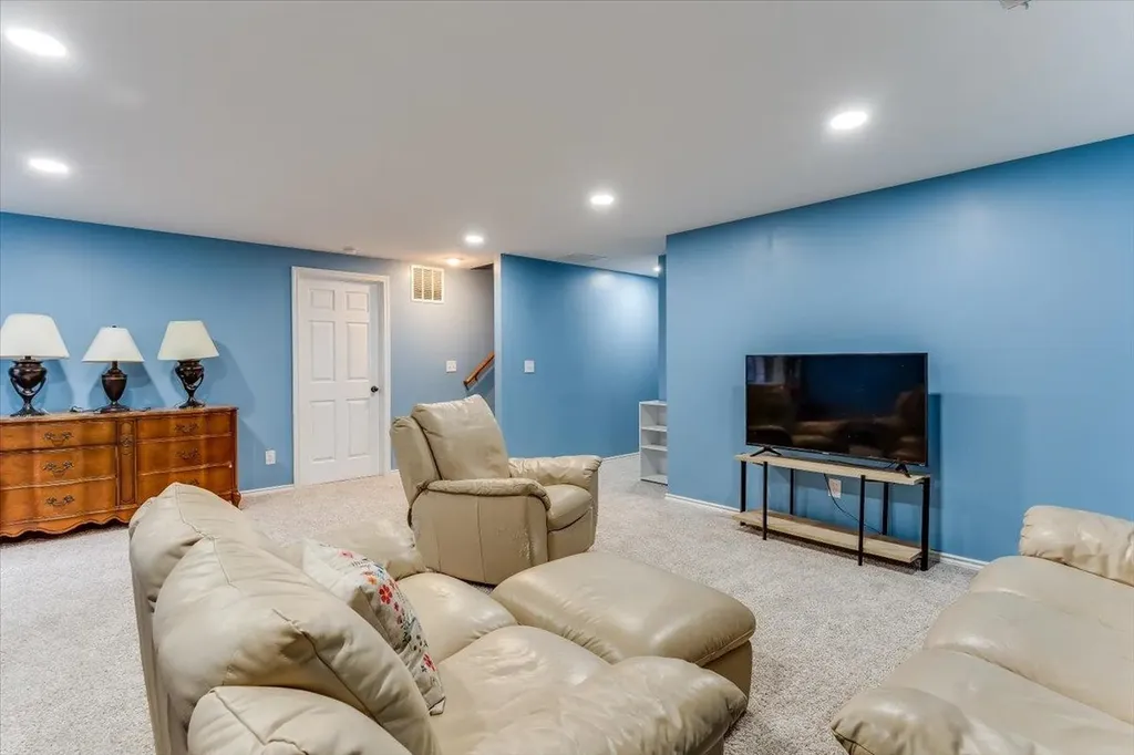 355 E Karla Avenue Haysville KS 67060