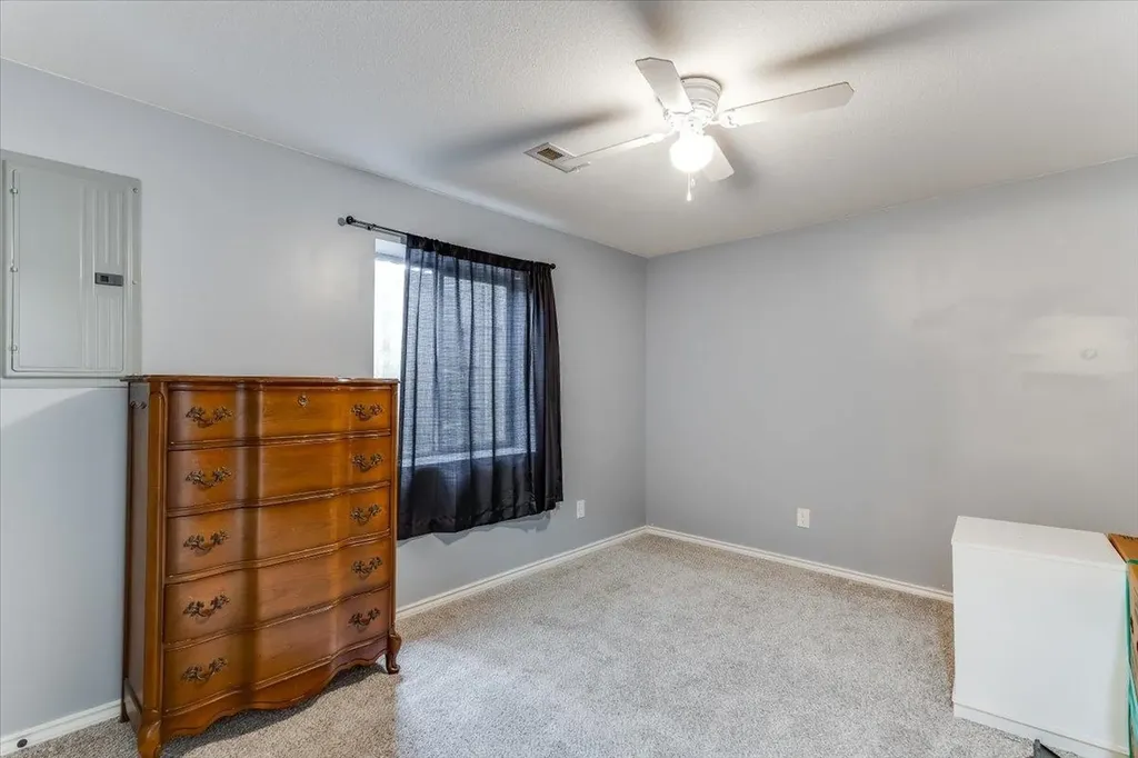 355 E Karla Avenue Haysville KS 67060