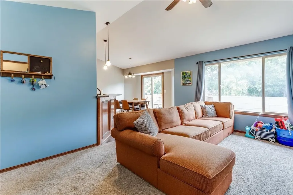 355 E Karla Avenue Haysville KS 67060