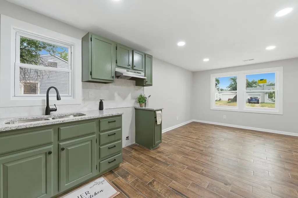 4621 S Laclede Street Wichita KS 67217