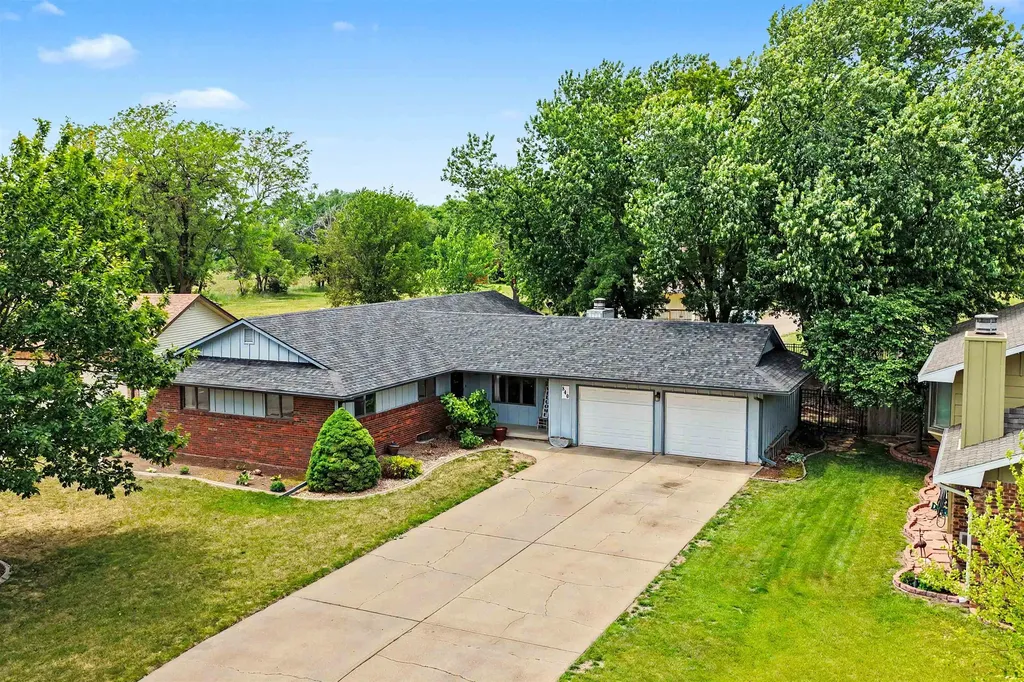 840 Pine Court Mcpherson KS 67460