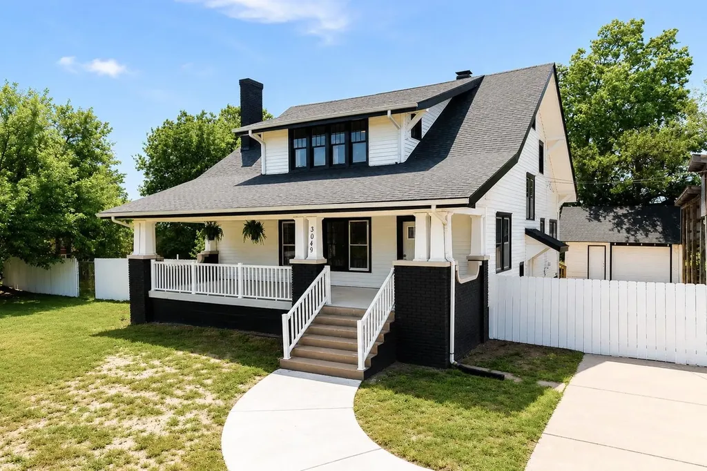 3049 S Old Lawrence Road Wichita KS 67217